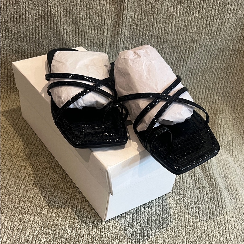 Abound Katy Slide Sandal New Without Tags